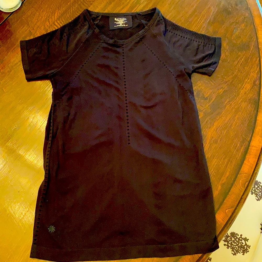 Athleta black short sleeved long top